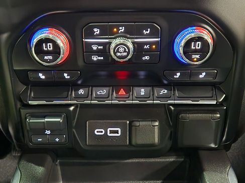 Used 2021 GMC Sierra 1500 Elevation w/ Preferred Package image 37