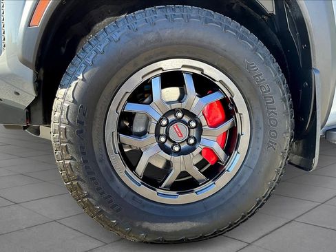 Used 2023 Nissan Frontier PRO-4X w/ Technology Package image 10