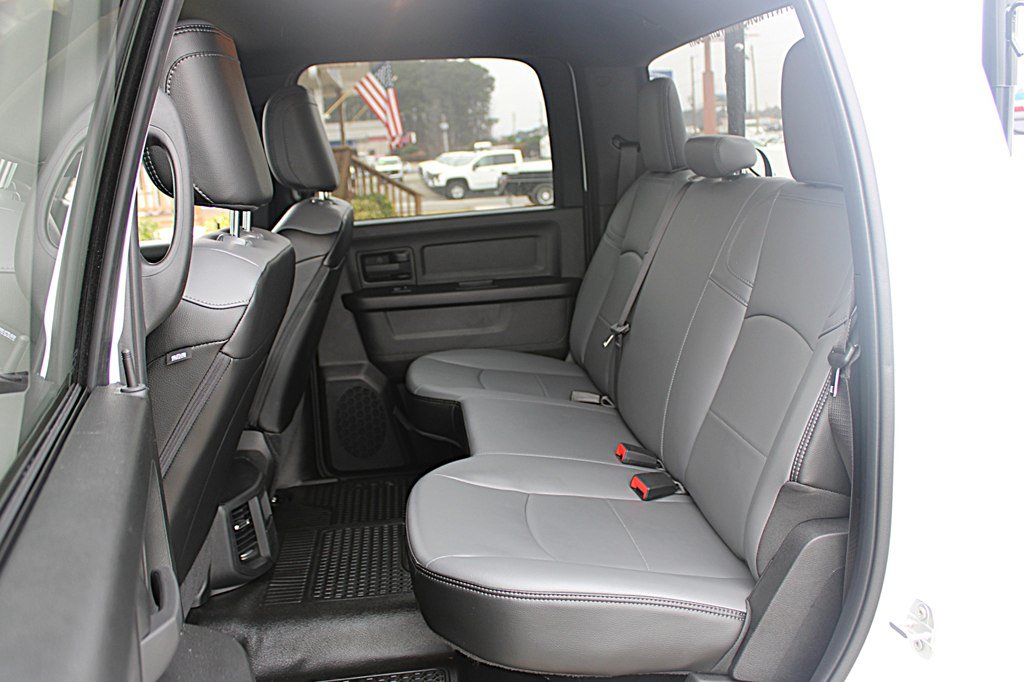 Used 2024 RAM 2500 Tradesman w/ Chrome Appearance Group RWD image 22