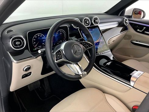 Certified 2025 Mercedes-Benz GLC 350e GLC 350e image 11