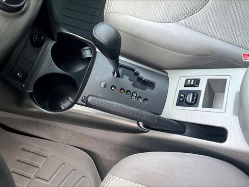 Used 2012 Toyota RAV4 4WD w/ Upgrade Value Pkg image 17