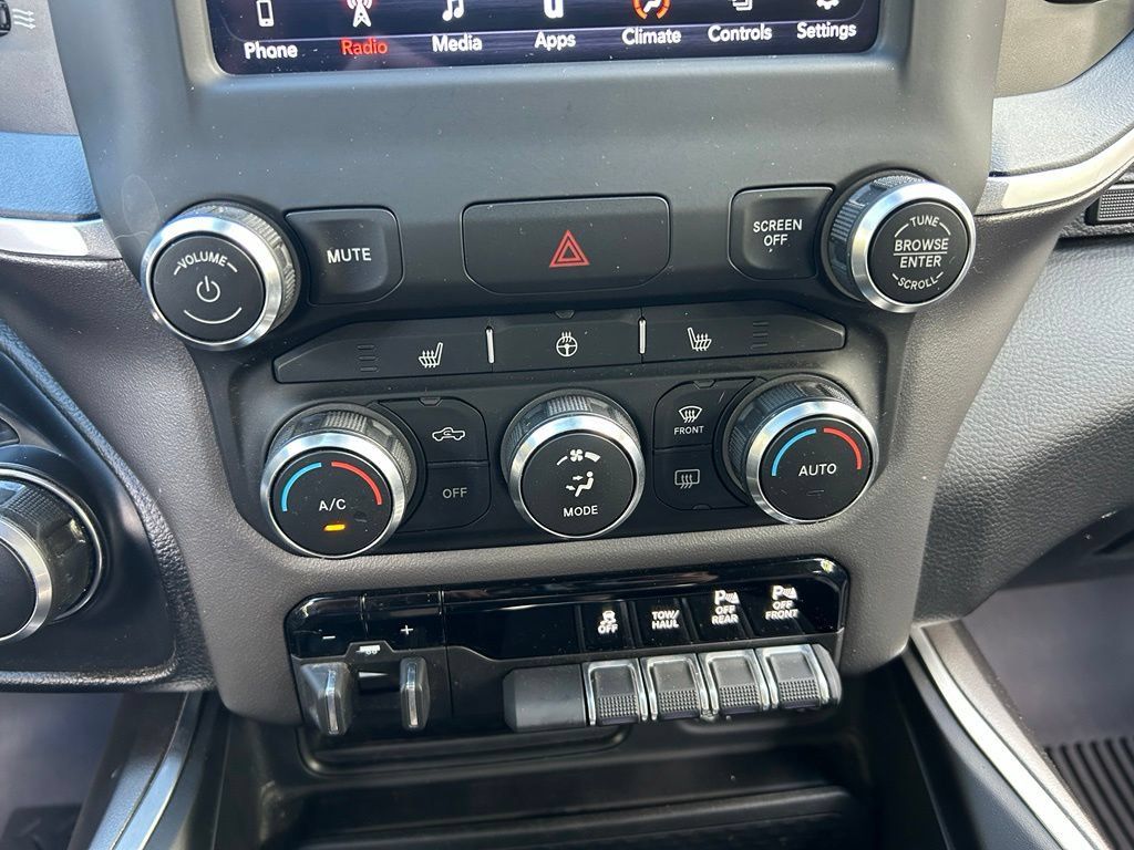 Used 2021 RAM 1500 Big Horn AWD/4WD image 38