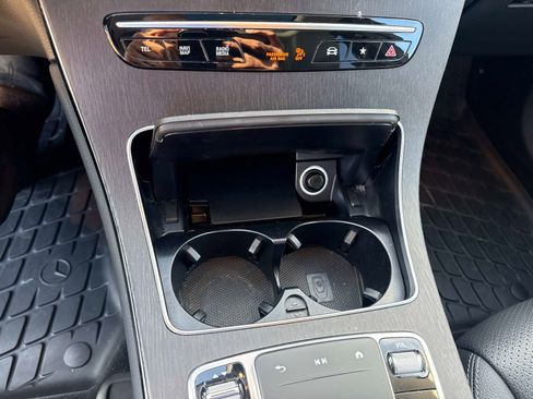 Used 2021 Mercedes-Benz GLC 300 4MATIC image 29