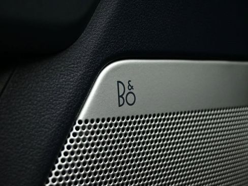 Used 2023 Ford F250 Lariat w/ Sport Appearance Package image 17