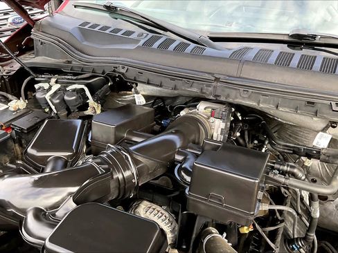 Used 2021 Ford F250 XLT w/ XLT Premium Package AWD/4WD image 29