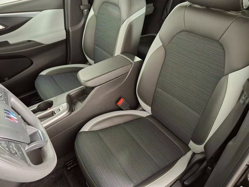 Used 2024 Buick Envista Preferred w/ Convenience II Package image 25