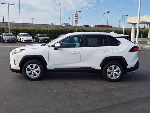 Used 2024 Toyota RAV4 LE FWD image 12