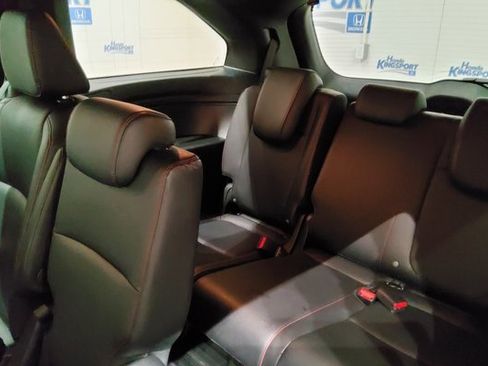 Used 2023 Honda Odyssey Sport image 16