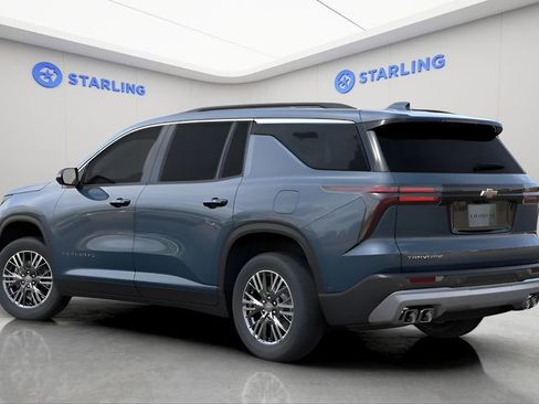 New 2026 Chevrolet Traverse LT FWD image 2