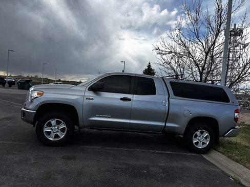 Used 2014 Toyota Tundra SR5 w/ SR5 Upgrade Package image 2