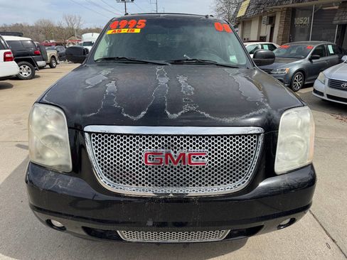 Used 2008 GMC Yukon XL Denali image 2