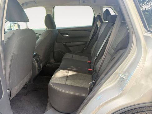 Used 2025 Nissan Rogue SV AWD/4WD image 13