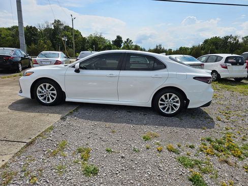 Used 2023 Toyota Camry LE w/ Convenience Package FWD image 17