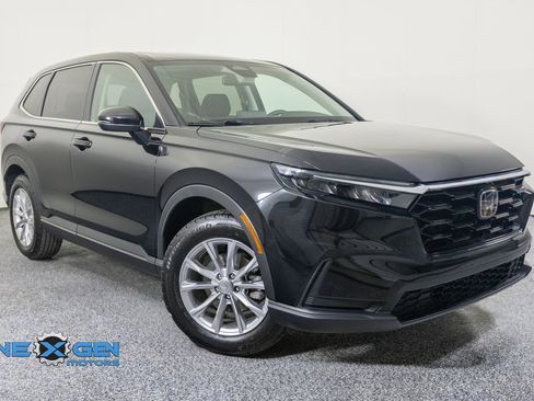 Used 2023 Honda CR-V EX image 1