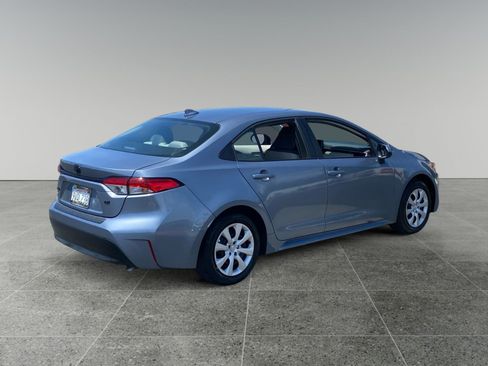 Used 2026 Toyota Corolla LE FWD image 5