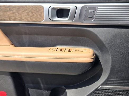 Certified 2025 Hyundai Santa Fe Limited image 23