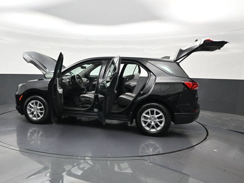 Used 2024 Chevrolet Equinox LS FWD image 35