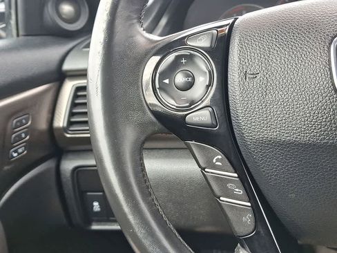 Used 2017 Honda Accord EX-L image 17