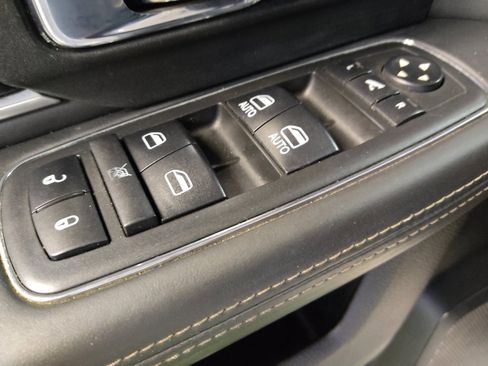 Used 2017 RAM 1500 Limited image 27