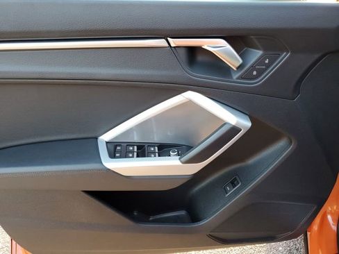 Used 2025 Audi Q3 2.0T Premium image 16