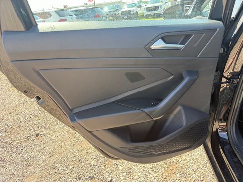 Used 2025 Volkswagen Jetta S FWD image 33