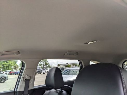 Certified 2025 Kia Sorento S image 23