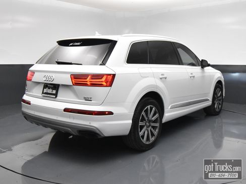 Used 2017 Audi Q7 3.0T Premium Plus w/ Premium Plus Package AWD/4WD image 44