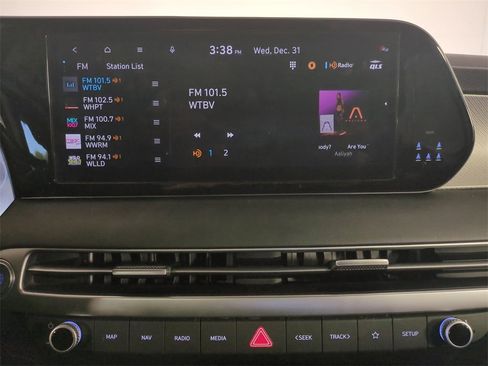 Used 2024 Hyundai Palisade SEL w/ Premium Package image 22