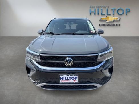 Used 2022 Volkswagen Taos SE image 13