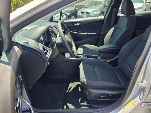 Used 2016 Chevrolet Cruze LT w/ Convenience Package FWD image 16