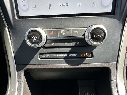 Used 2023 Ford Edge SEL image 26