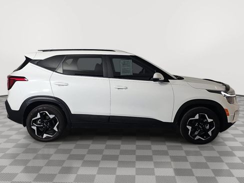 Used 2025 Kia Seltos S FWD image 9
