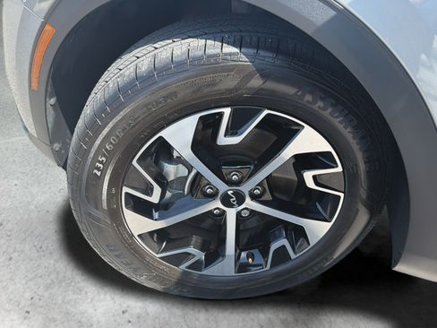 Used 2024 Kia Sportage EX FWD image 56