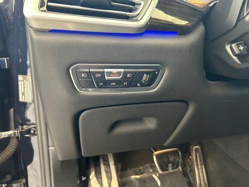 Used 2020 BMW X5 sDrive40i w/ M Sport Package RWD image 43
