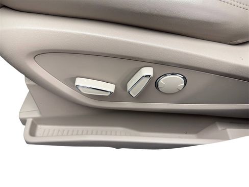 Used 2022 Lincoln Nautilus Reserve image 30