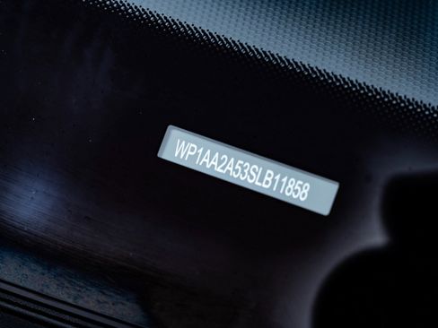 Used 2025 Porsche Macan image 32