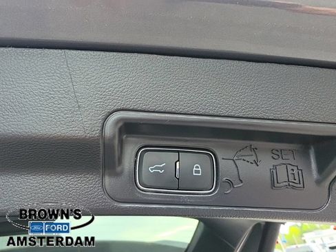 Used 2022 Ford Explorer Limited RWD image 5