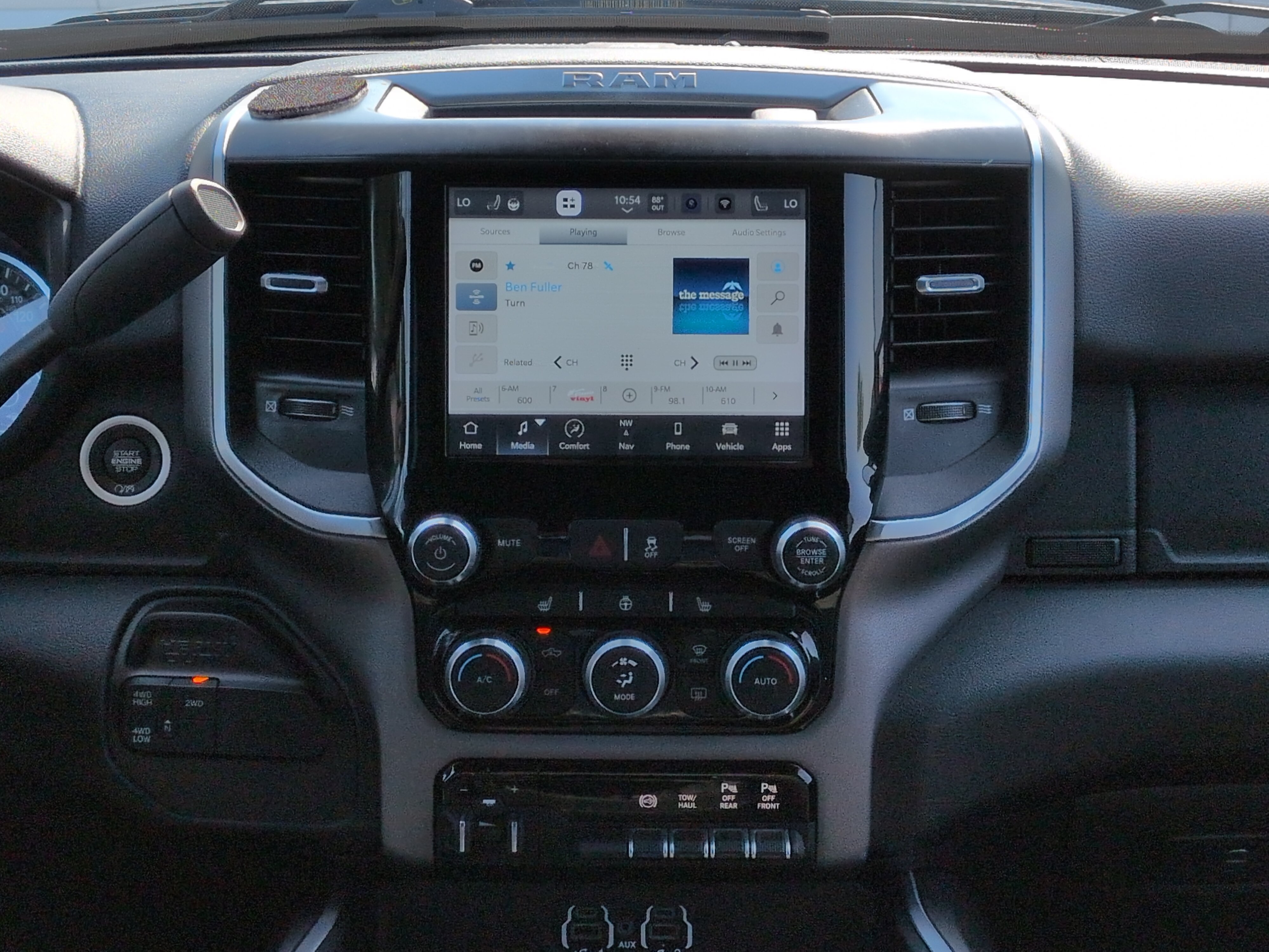 Certified 2024 RAM 2500 Big Horn w/ Night Edition AWD/4WD image 16