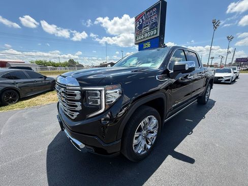 Used 2022 GMC Sierra 1500 Denali w/ Denali Reserve Package AWD/4WD image 8