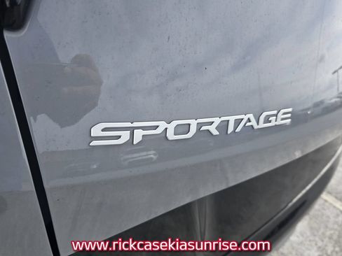Used 2025 Kia Sportage SX FWD image 7