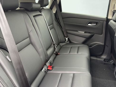 New 2026 Nissan Rogue SV AWD/4WD image 25