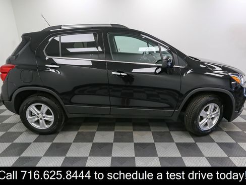 Used 2018 Chevrolet Trax LT w/ LT Convenience Package AWD/4WD image 7