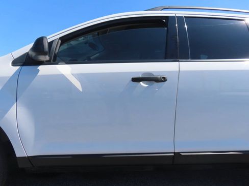 Used 2014 Ford Edge SE FWD image 29