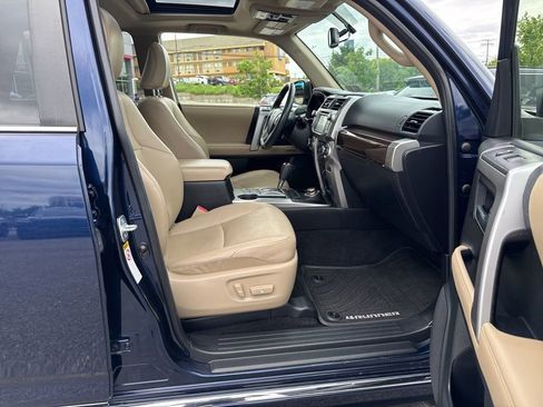 Used 2016 Toyota 4Runner Limited AWD/4WD image 7