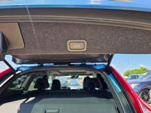 Used 2017 Volvo XC60 T6 Dynamic w/ Advanced Package AWD/4WD image 7