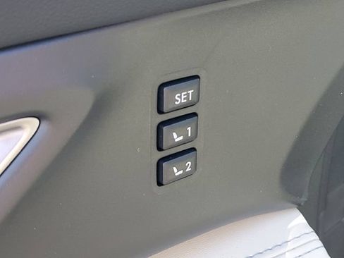 New 2026 Subaru Ascent Limited AWD/4WD image 18