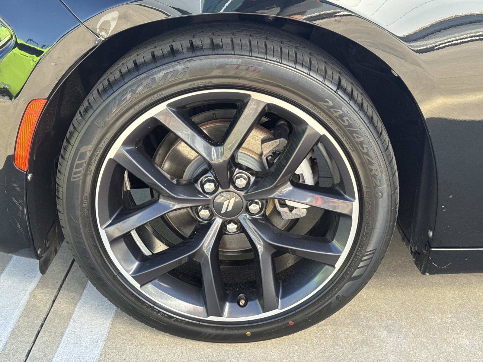 Used 2021 Dodge Charger SXT w/ Blacktop Package RWD image 4
