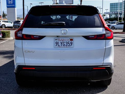Used 2024 Honda CR-V EX image 6