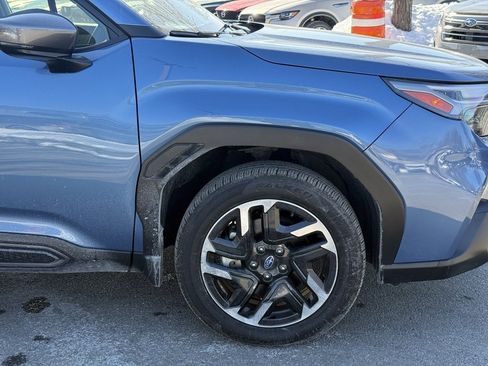 Used 2025 Subaru Forester Limited image 10