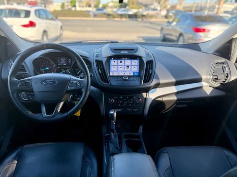 Used 2017 Ford Escape SE w/ SE Leather Comfort Package image 14